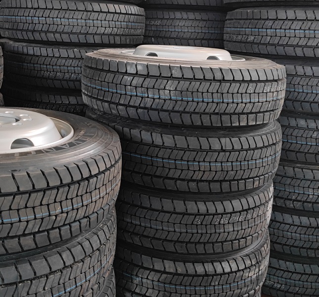 Truck & Trailer Tyre